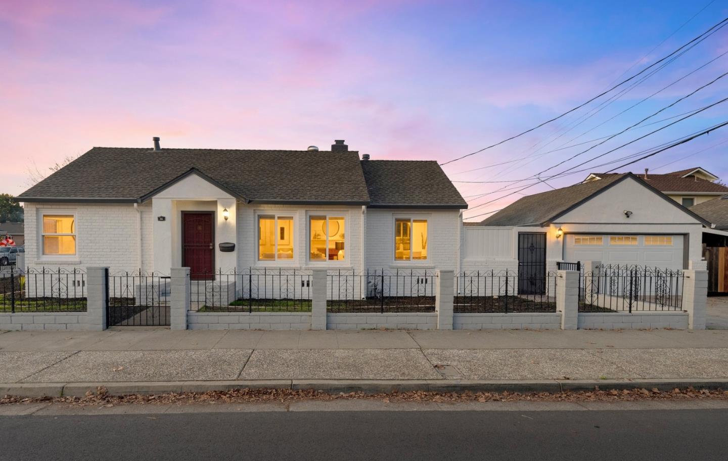 Neighborhood Neighborhood-30