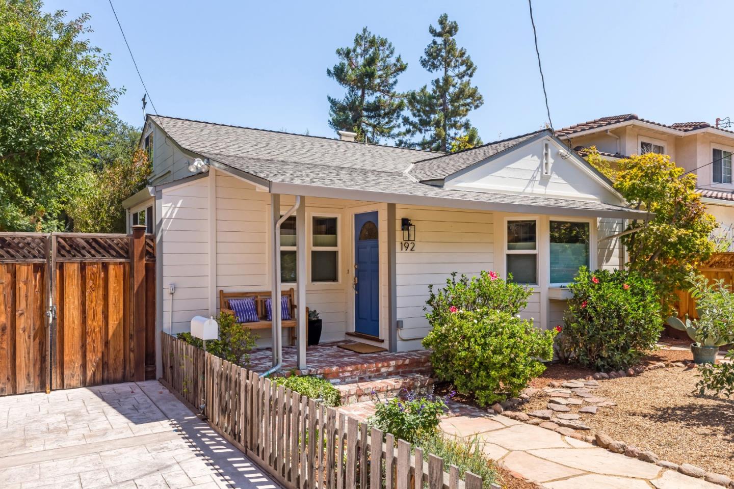 Neighborhood Neighborhood-12