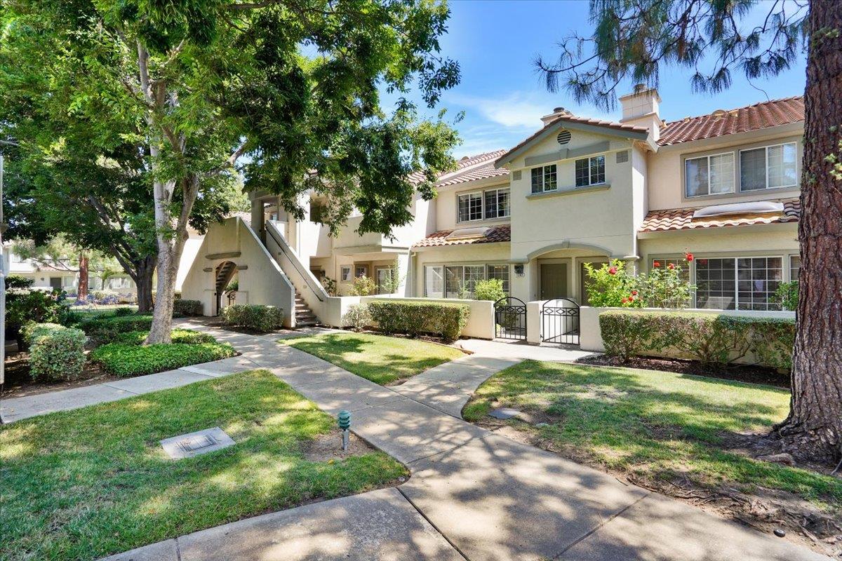 Neighborhood Neighborhood-59