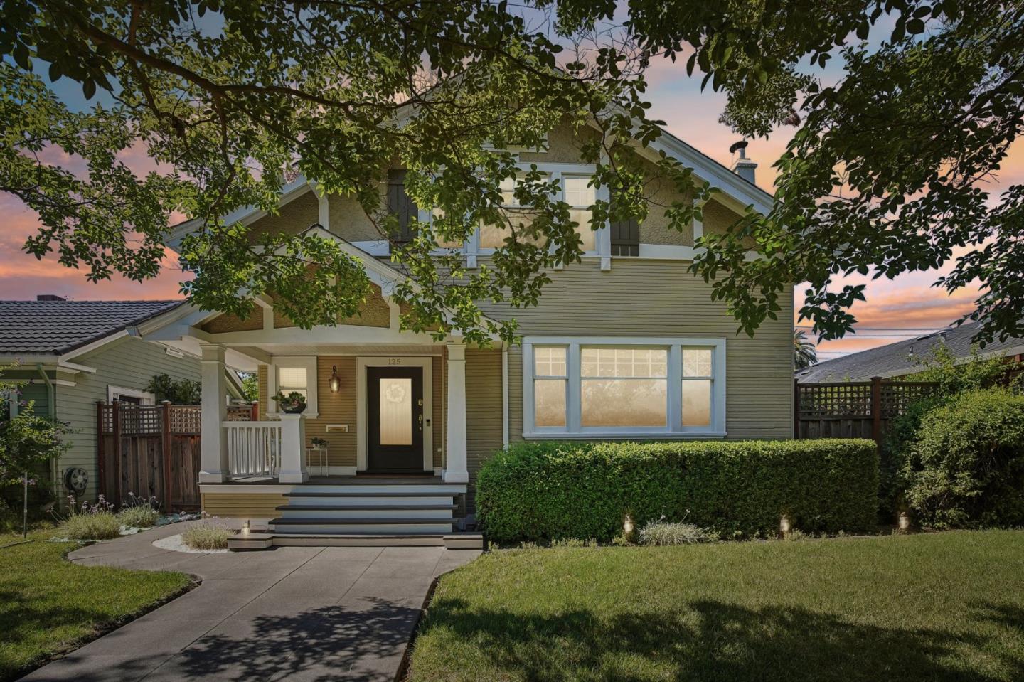 Neighborhood Neighborhood-66