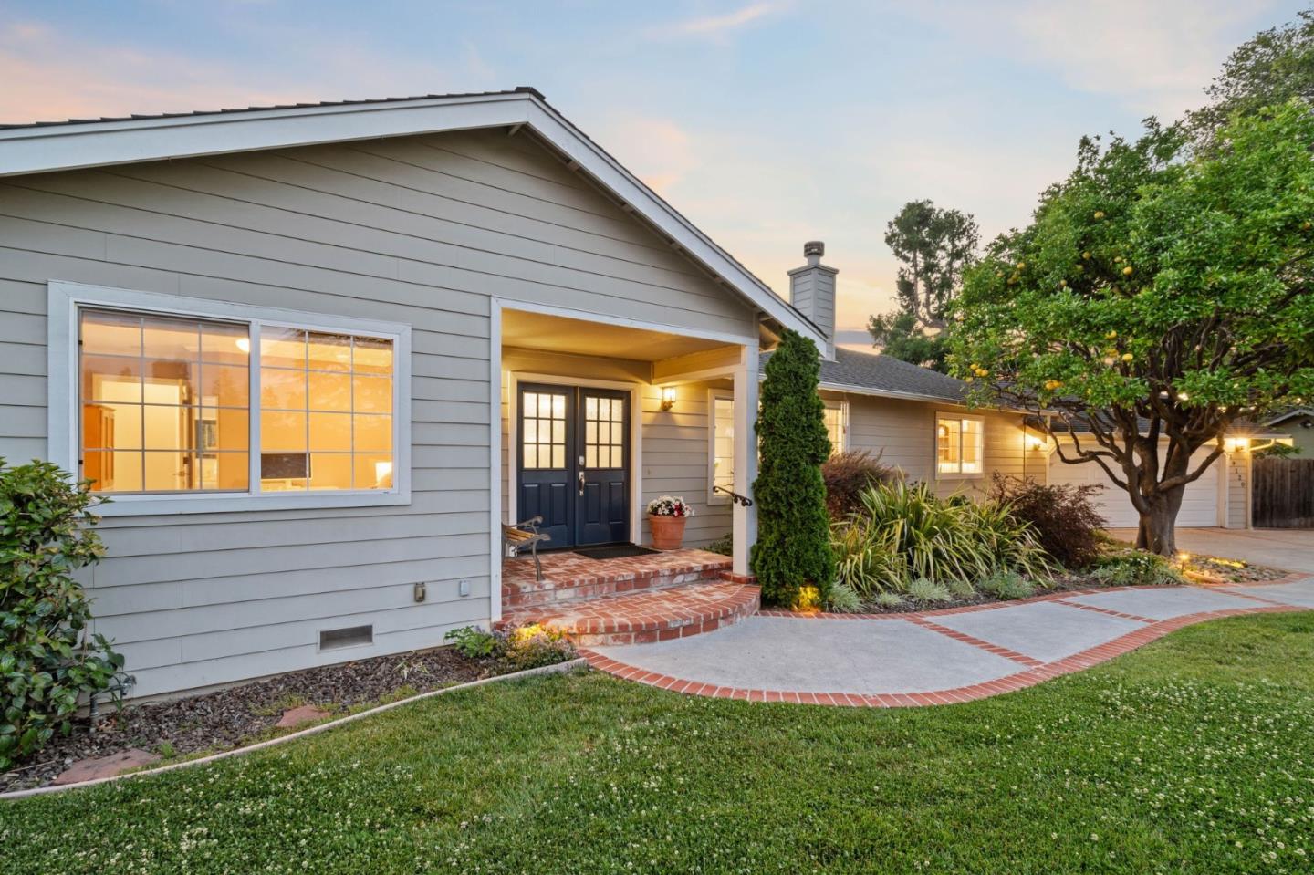 Neighborhood Neighborhood-1