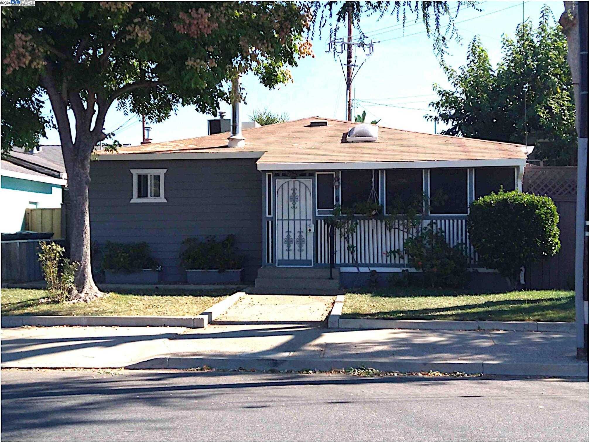 Neighborhood Neighborhood-5