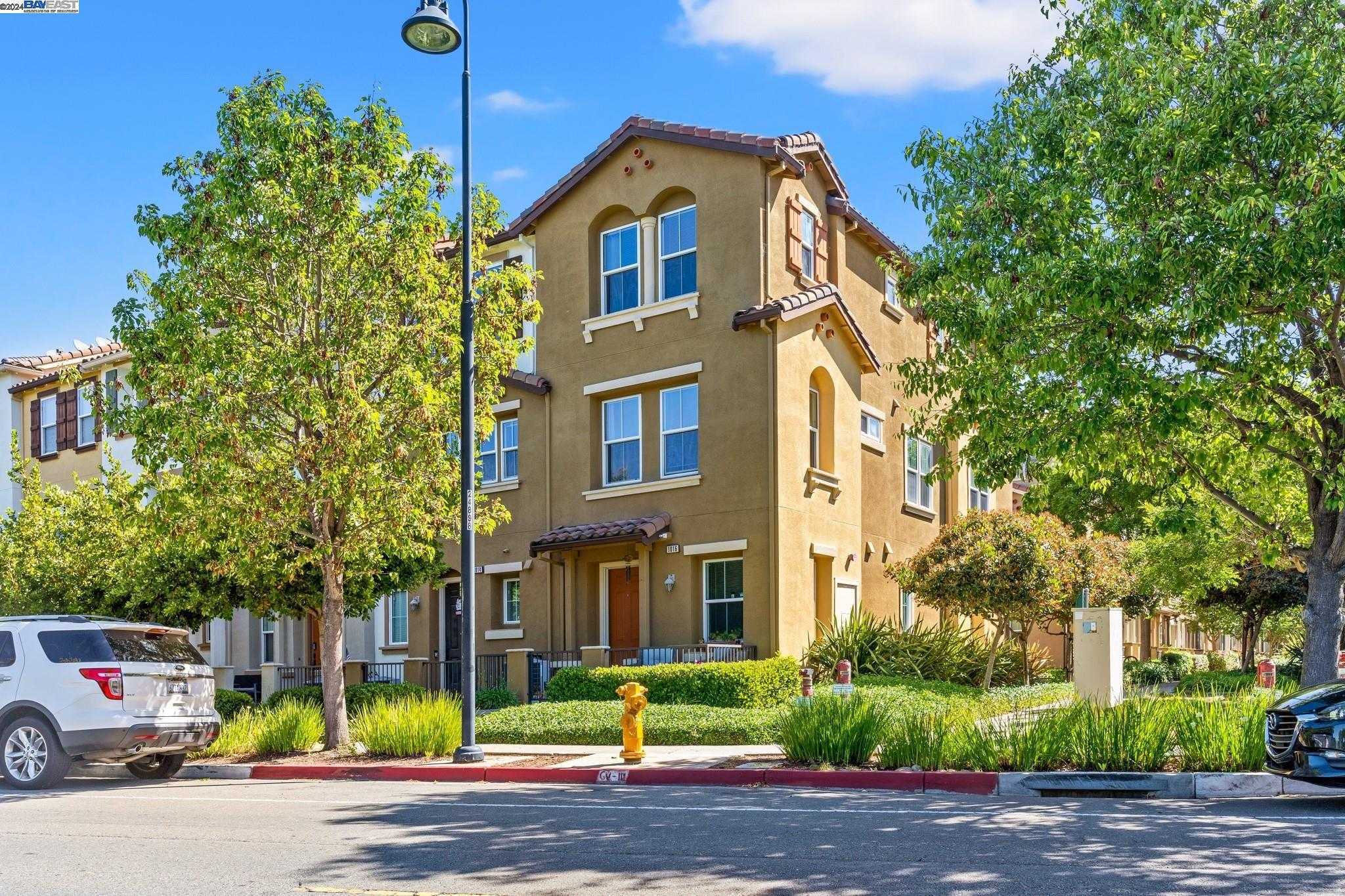 Neighborhood Neighborhood-17