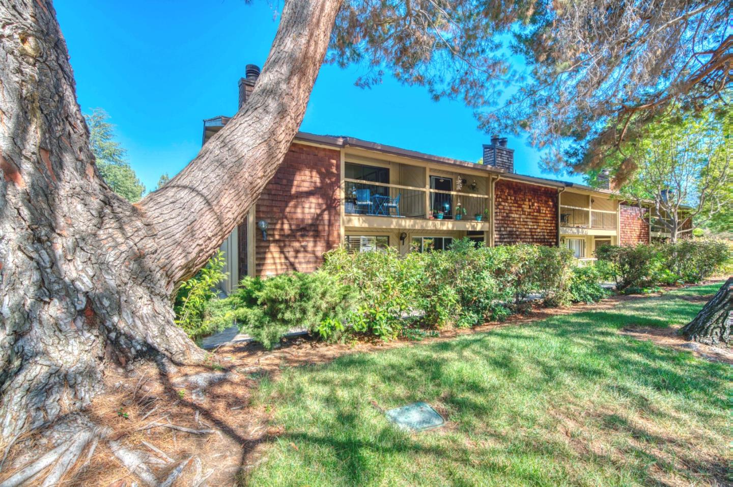 Neighborhood Neighborhood-28