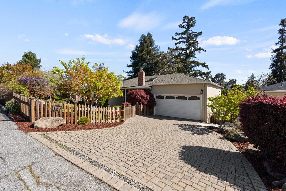 Neighborhood Neighborhood-28