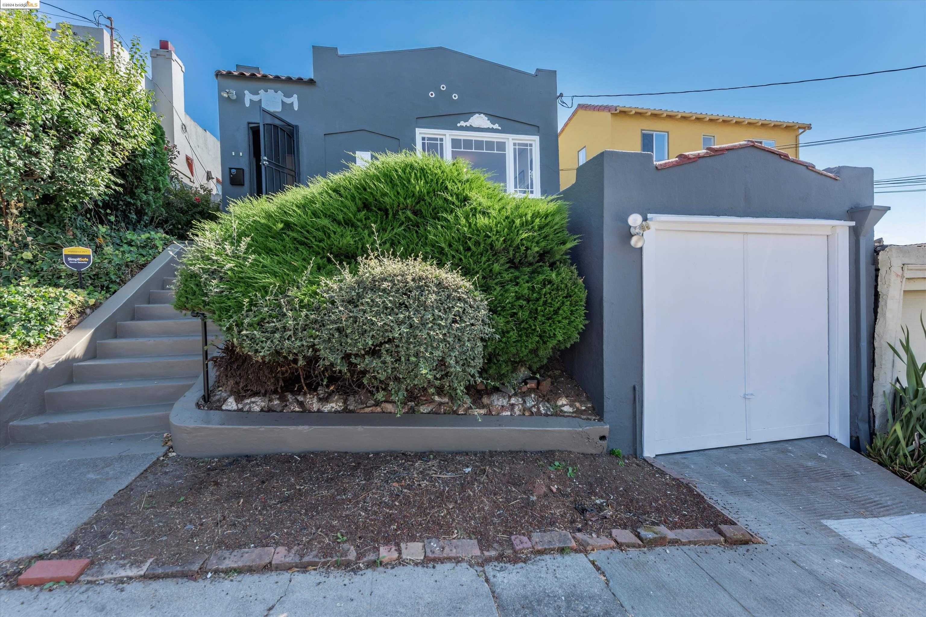 Neighborhood Neighborhood-4