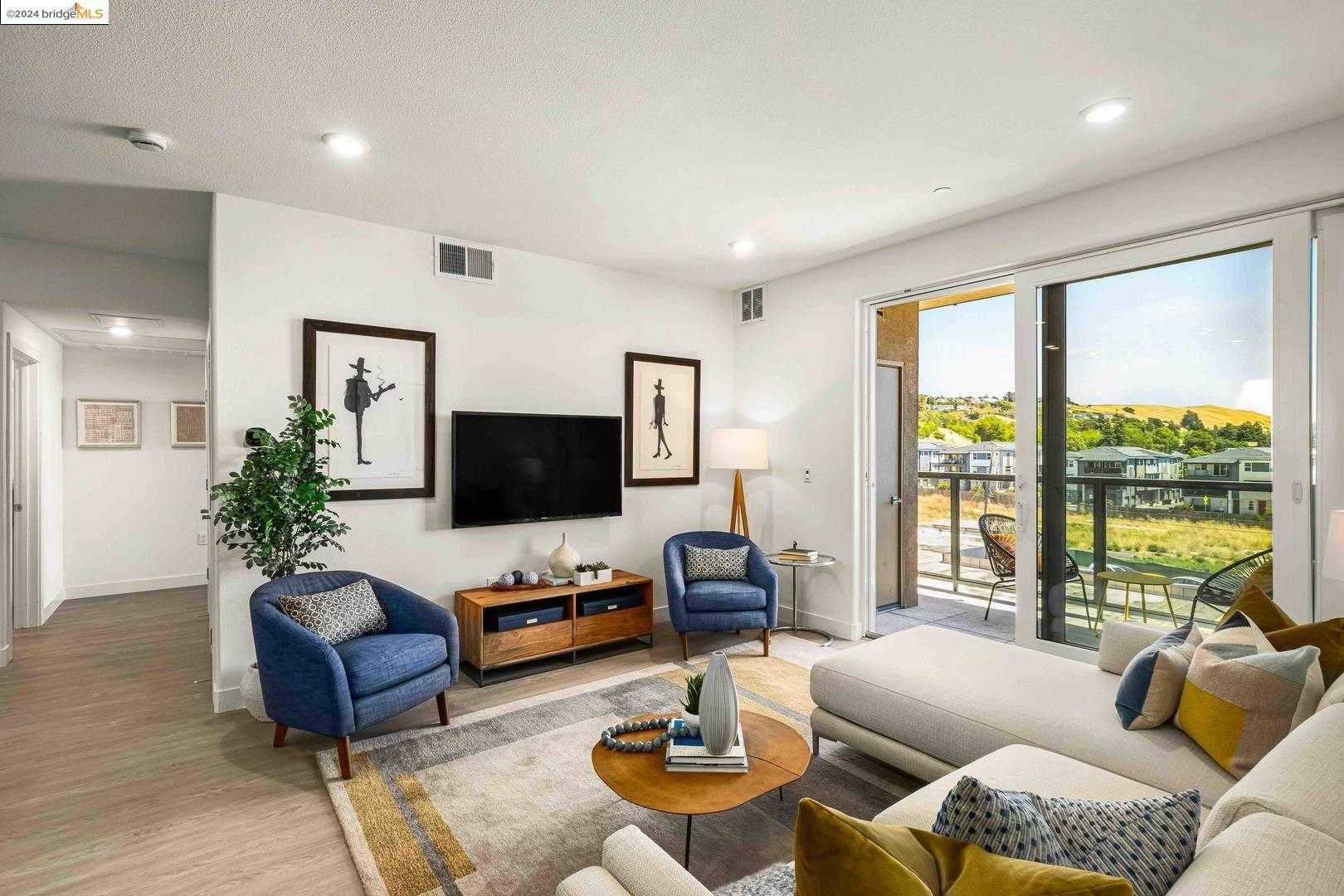 Neighborhood Neighborhood-100