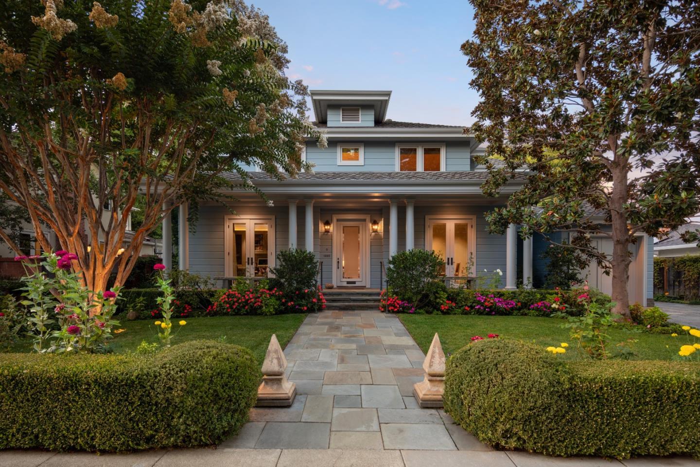 Neighborhood Neighborhood-14