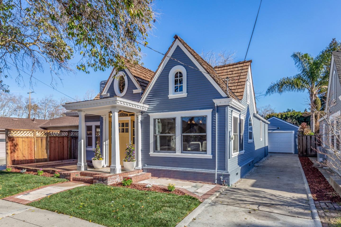 Neighborhood Neighborhood-26