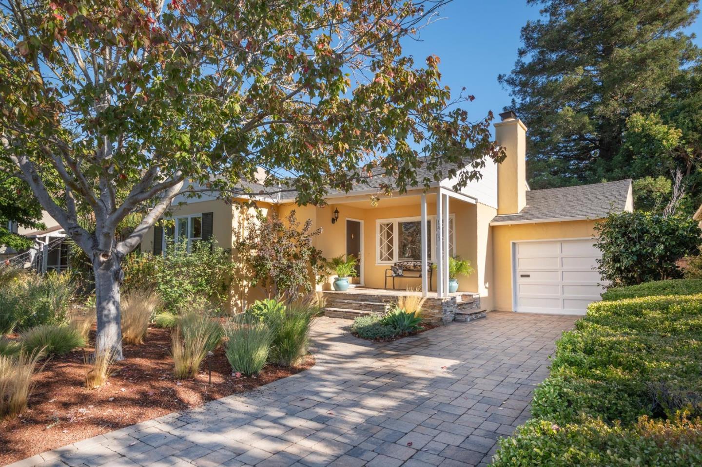 Neighborhood Neighborhood-3