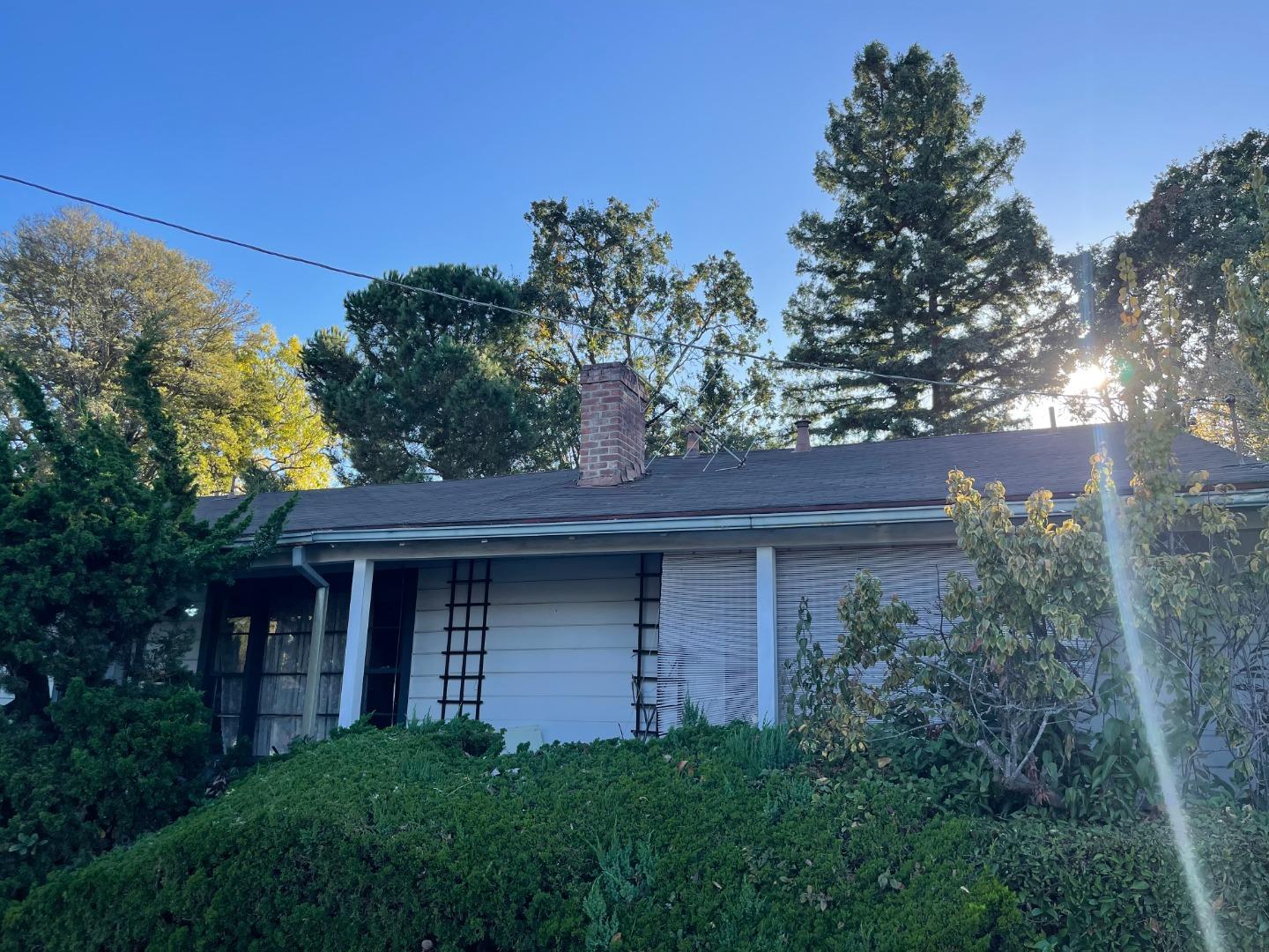 Neighborhood Neighborhood-8