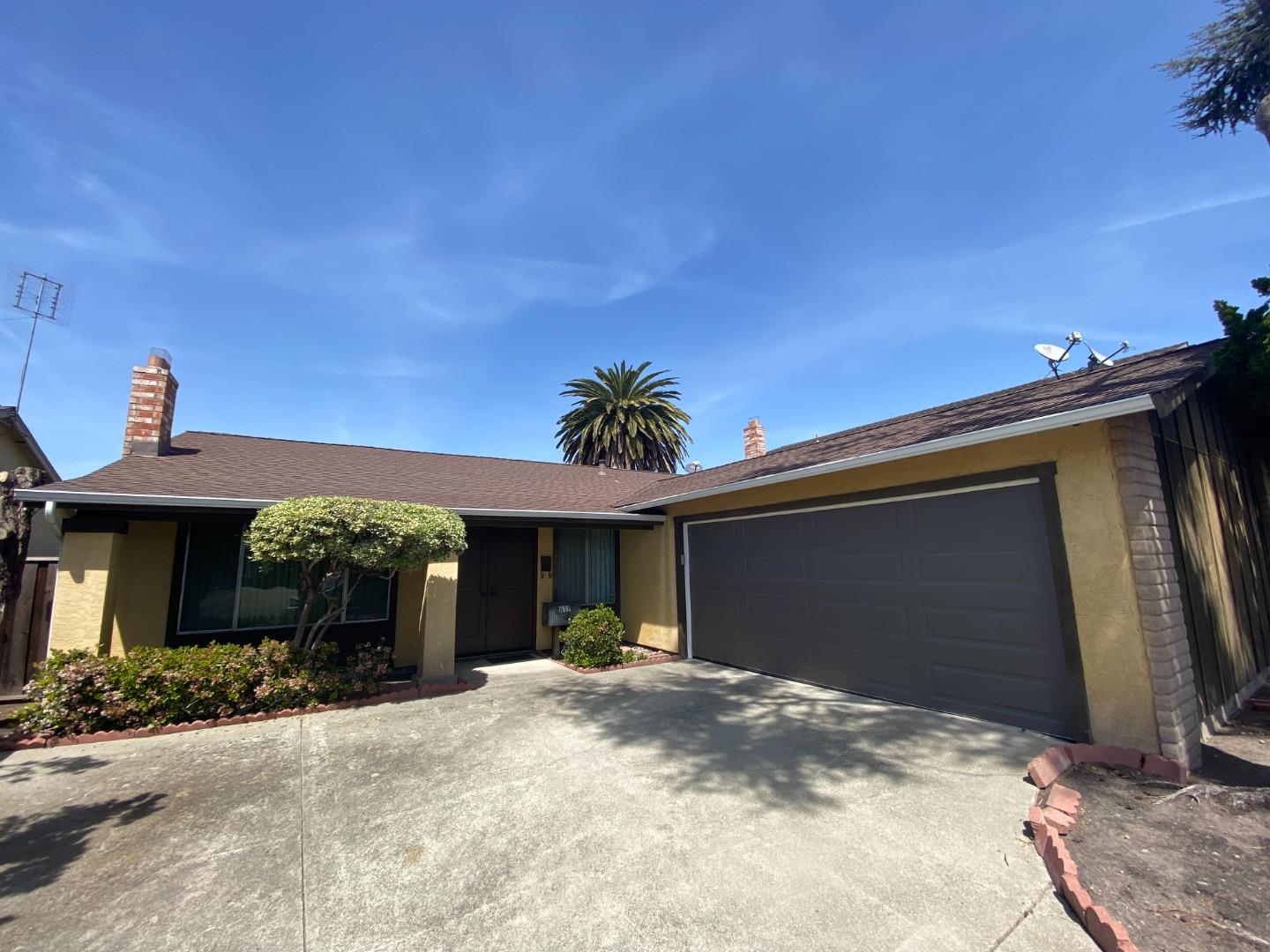 Neighborhood Neighborhood-114