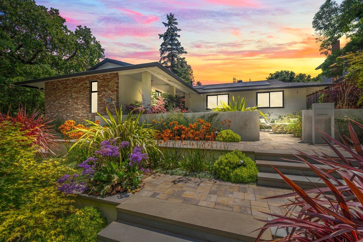 Neighborhood Neighborhood-18