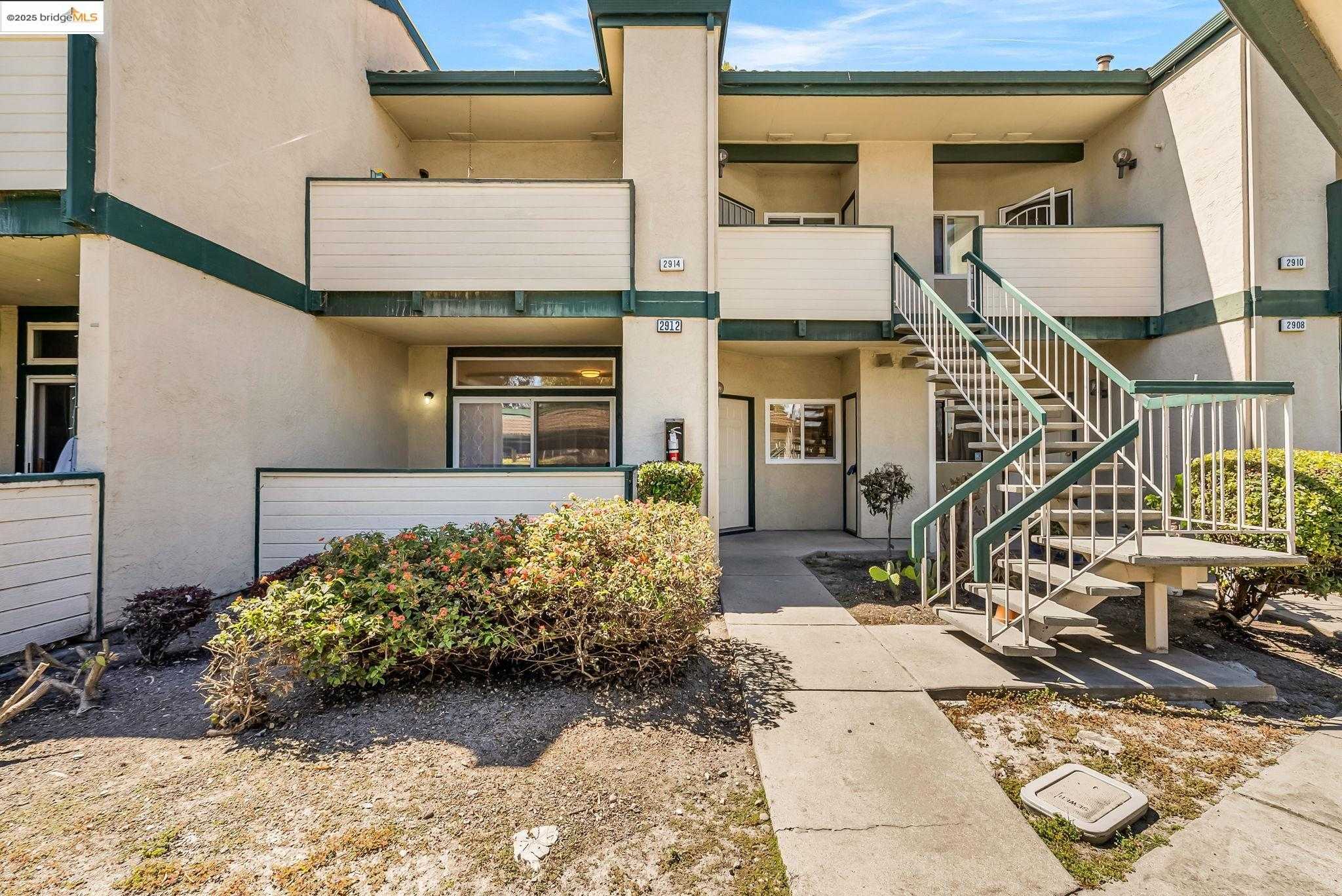 Neighborhood Neighborhood-14