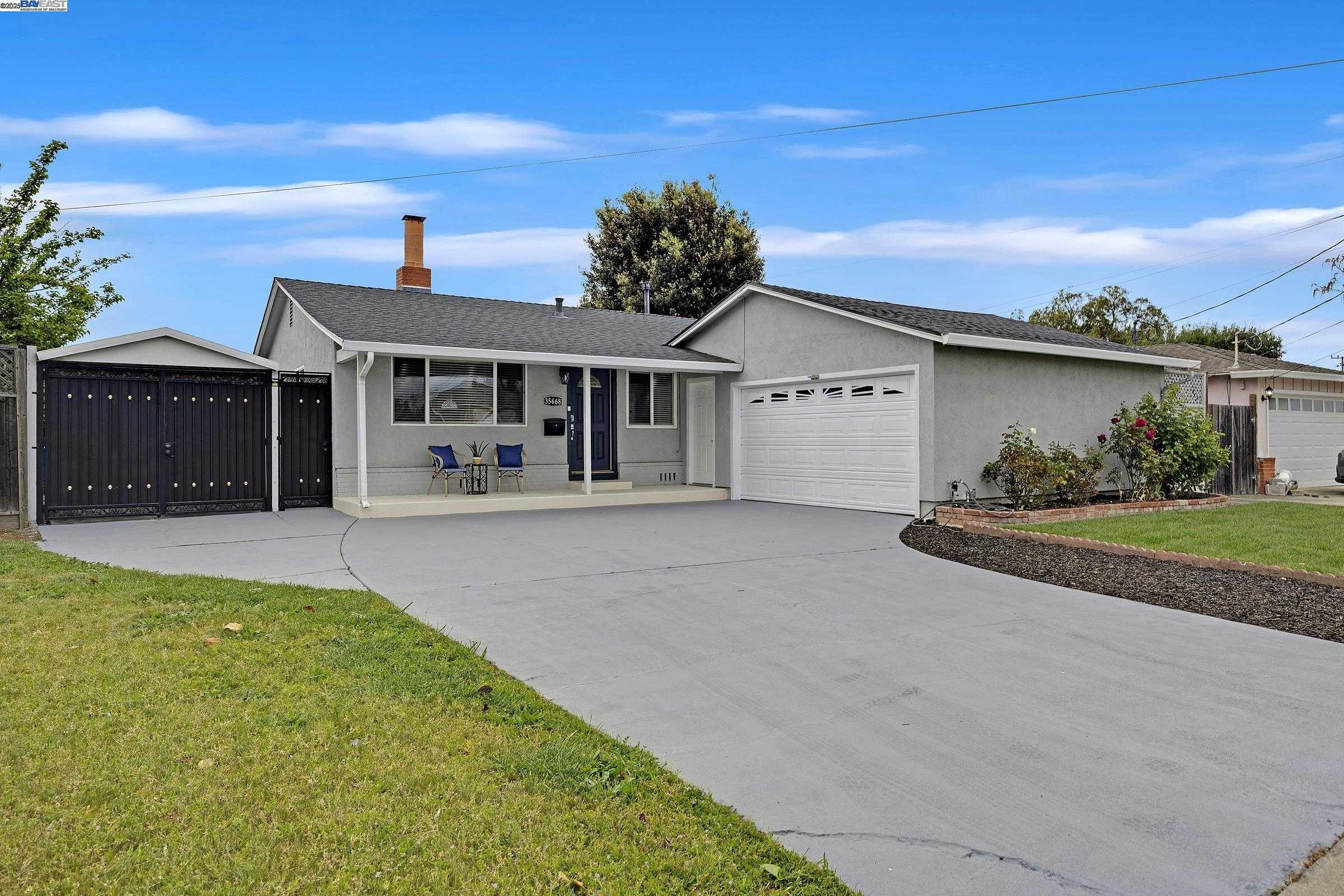 Neighborhood Neighborhood-22