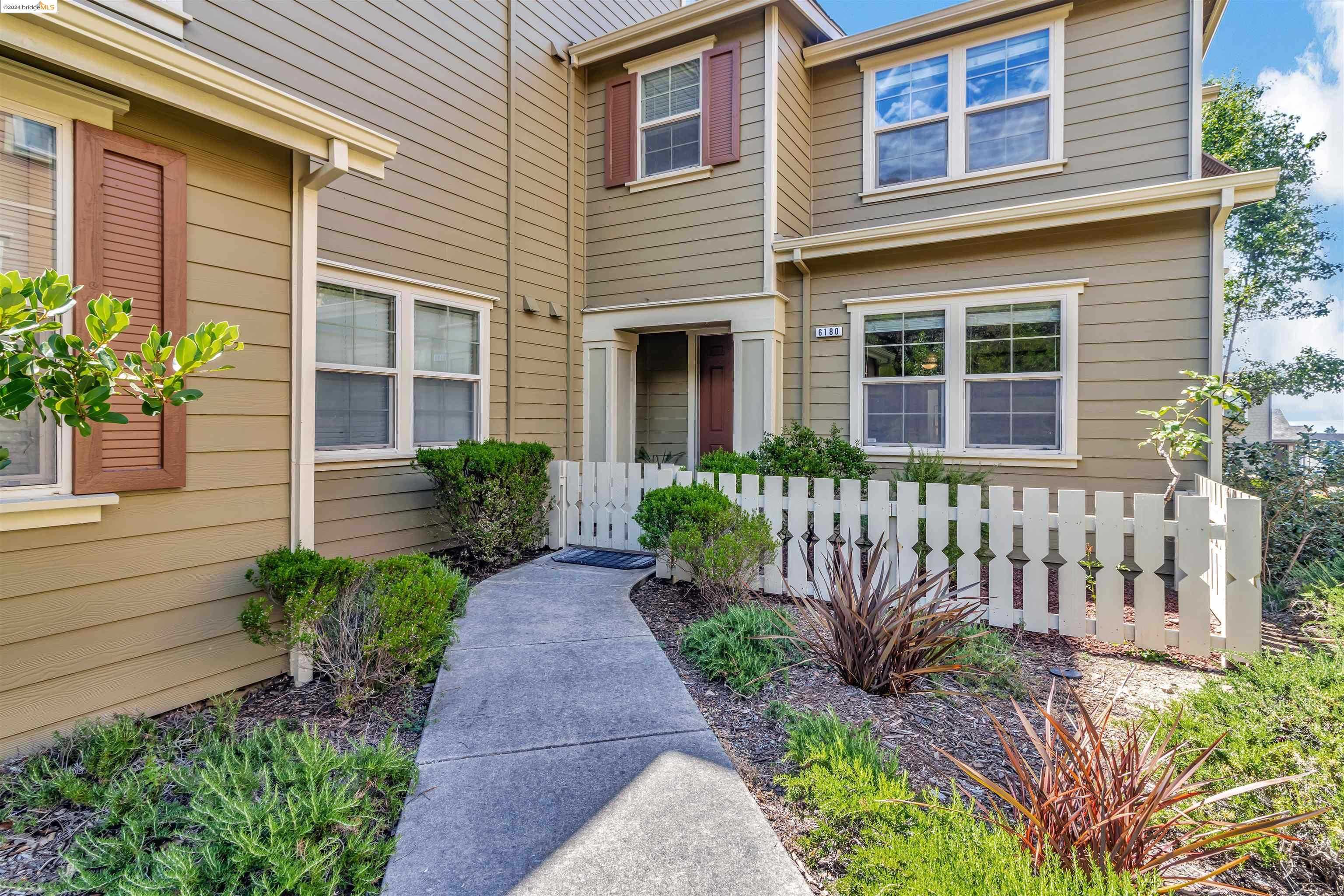 Neighborhood Neighborhood-8