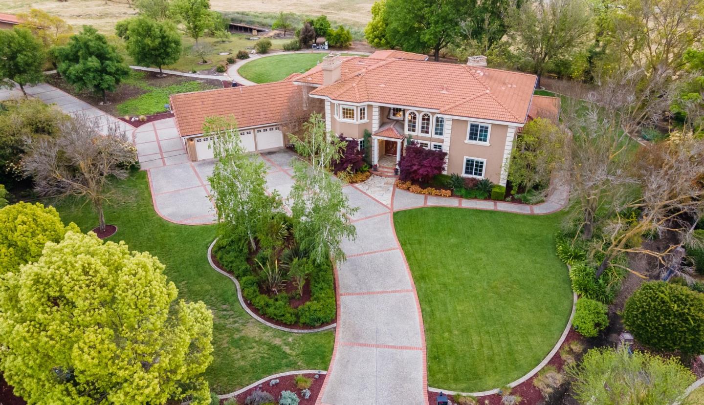 Neighborhood Neighborhood-60