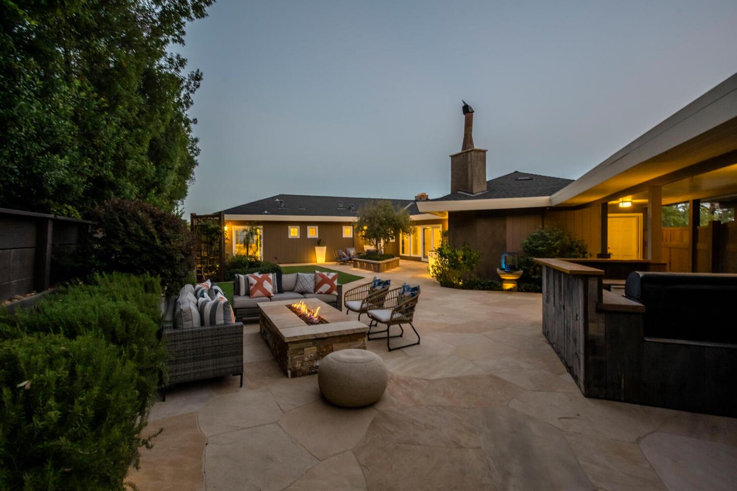 Neighborhood Neighborhood-39