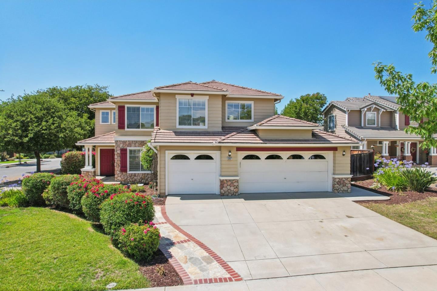 Neighborhood-5