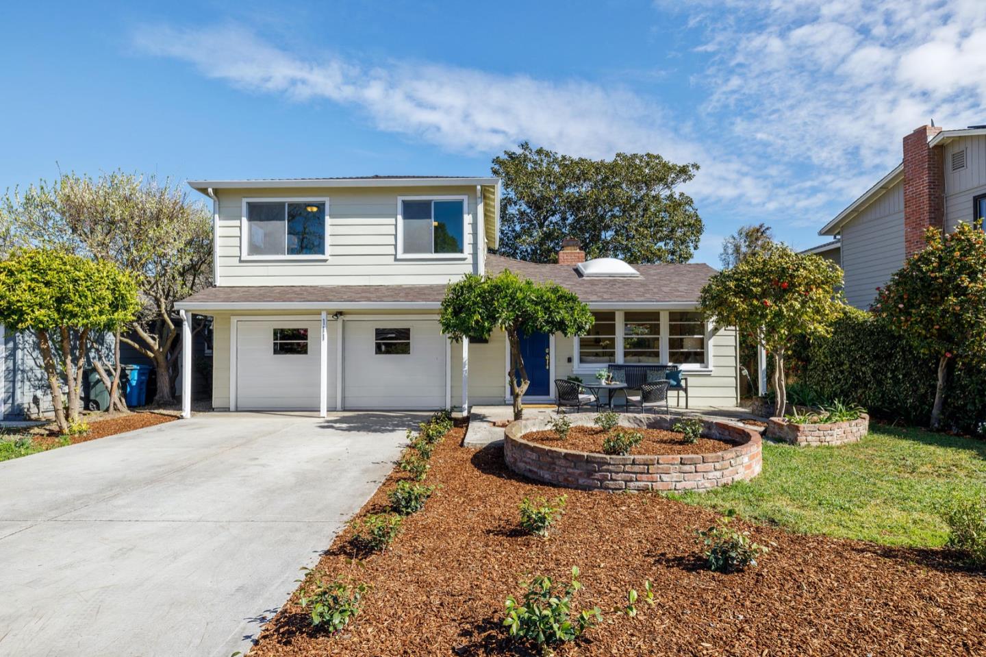 Neighborhood Neighborhood-58