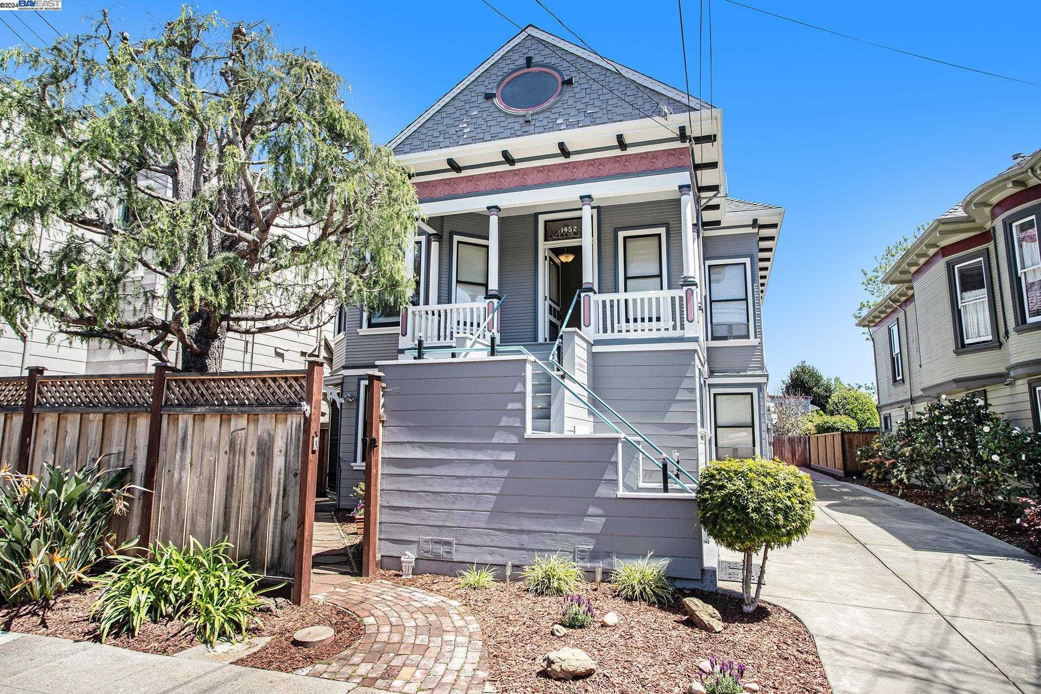 Neighborhood Neighborhood-16