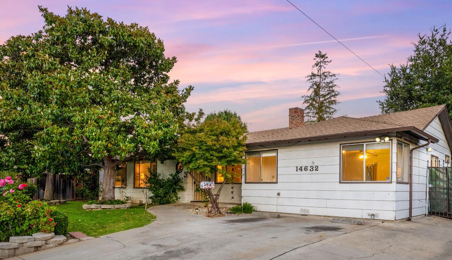 Neighborhood Neighborhood-17