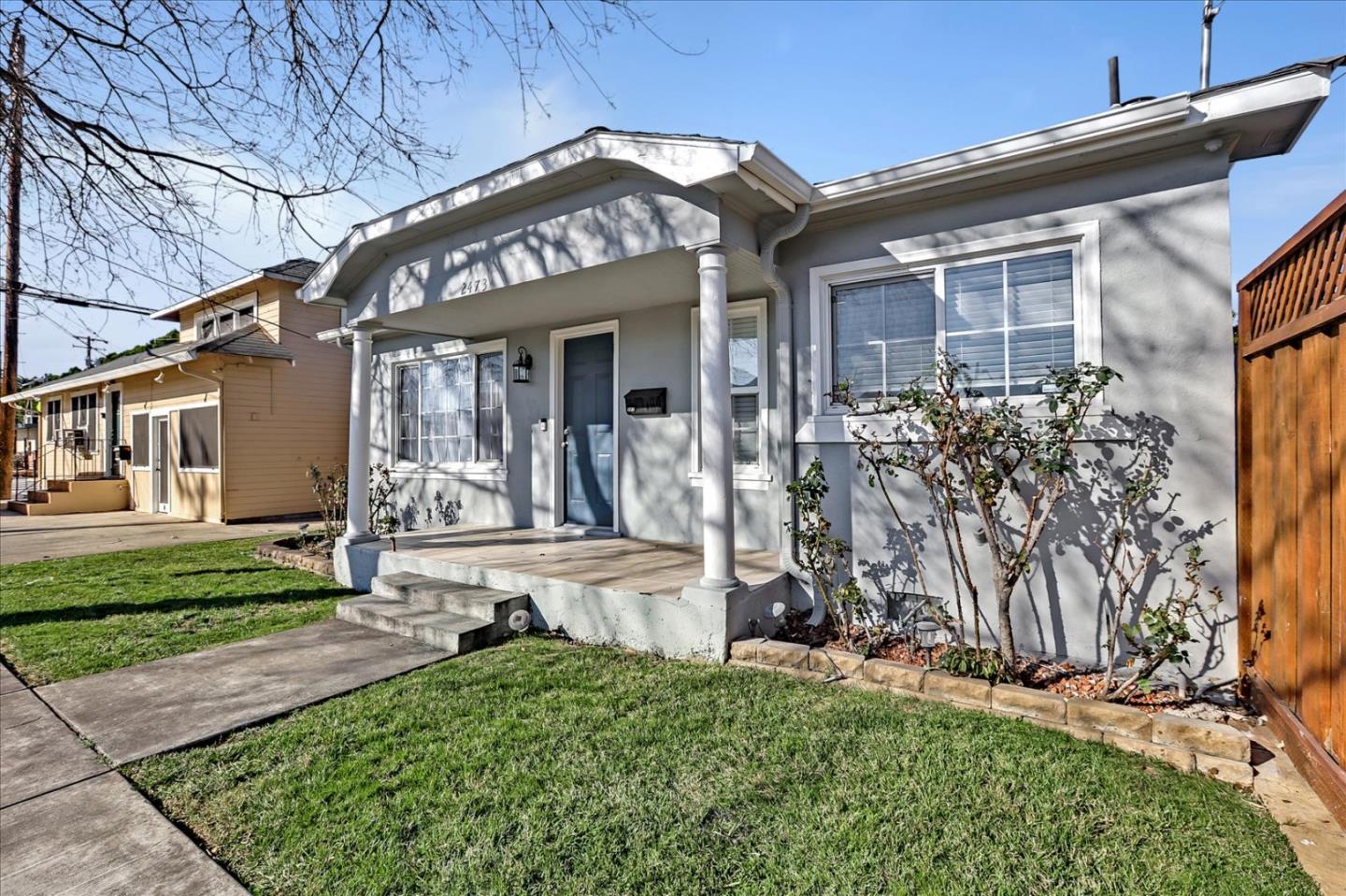 Neighborhood Neighborhood-14