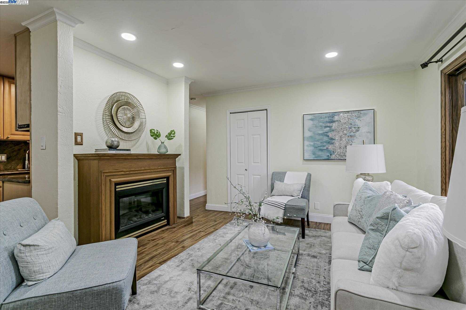 Neighborhood Neighborhood-5