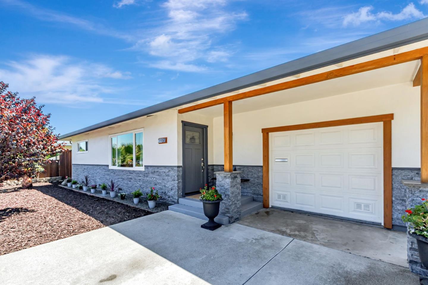 Neighborhood Neighborhood-10