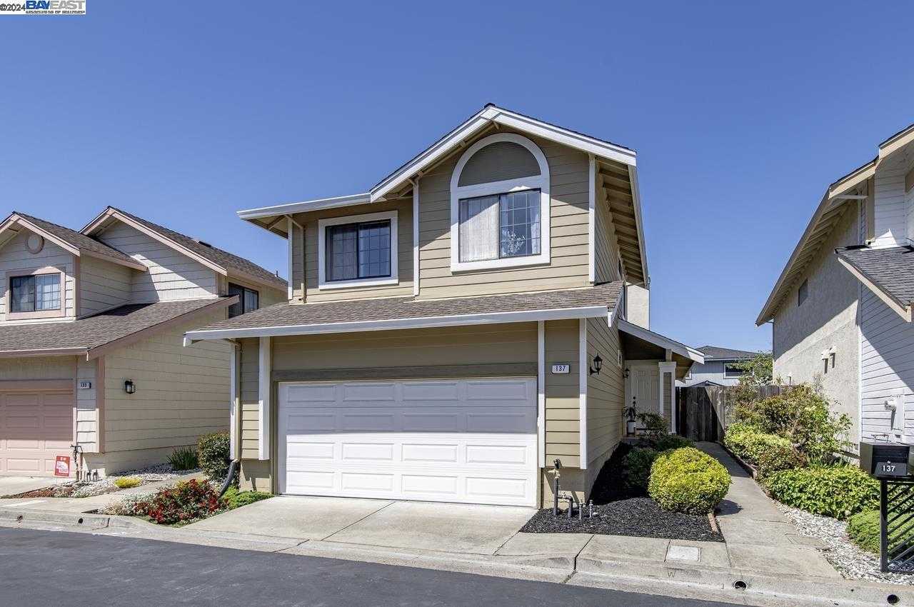 Neighborhood Neighborhood-48