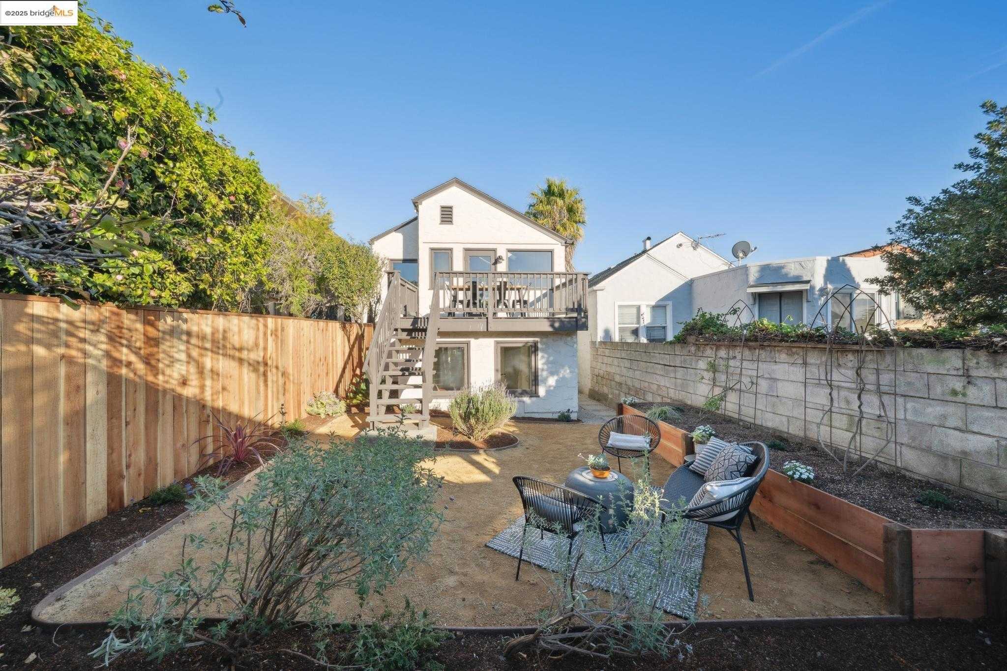 Neighborhood Neighborhood-7