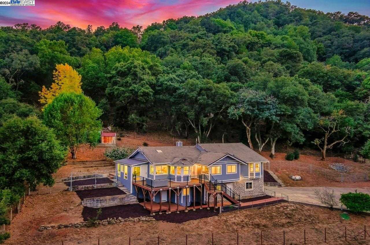 Neighborhood Neighborhood-2