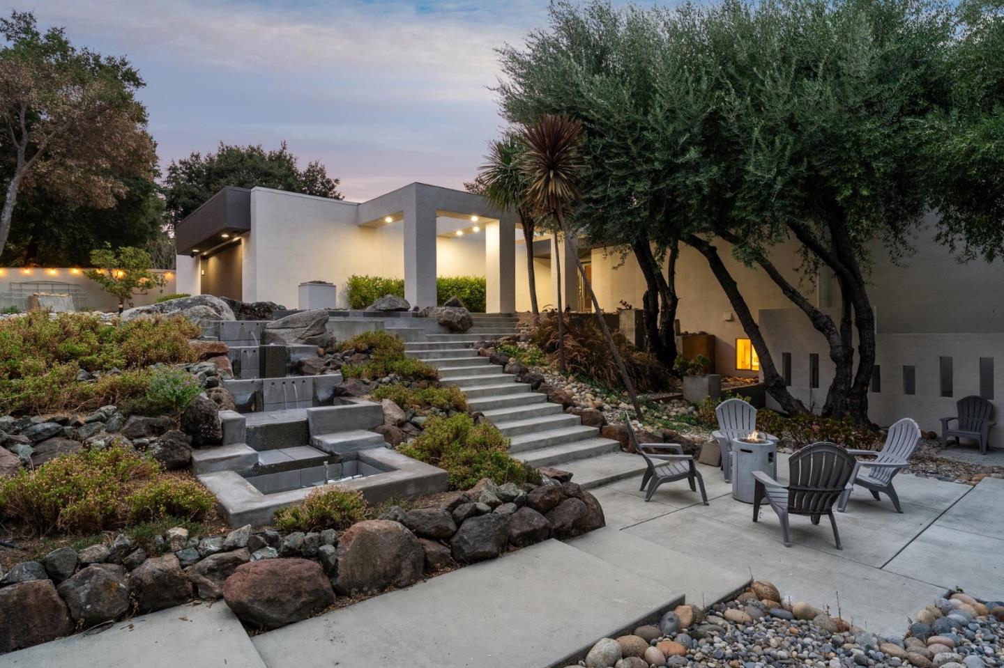 Neighborhood Neighborhood-1