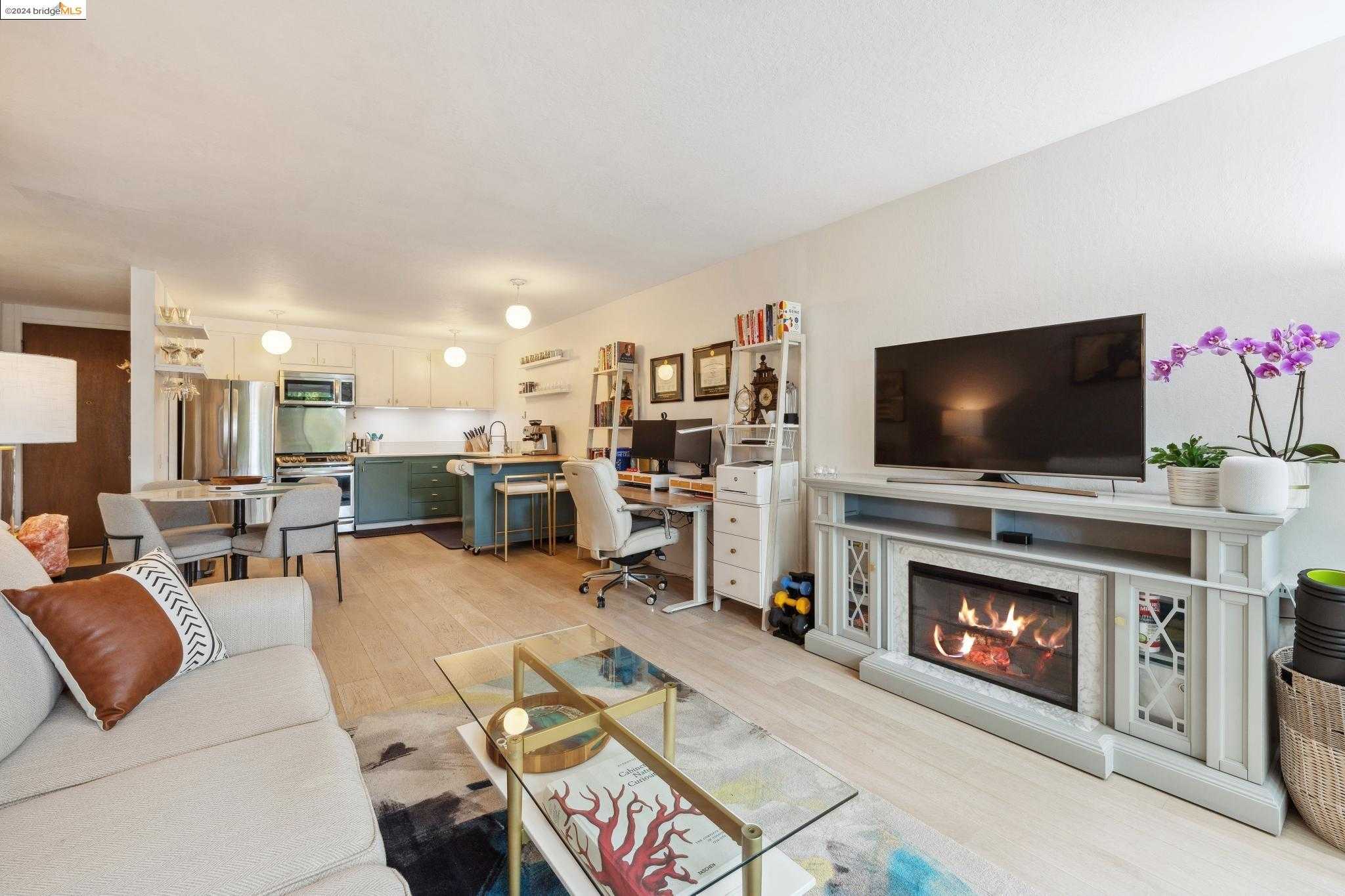 Neighborhood Neighborhood-10