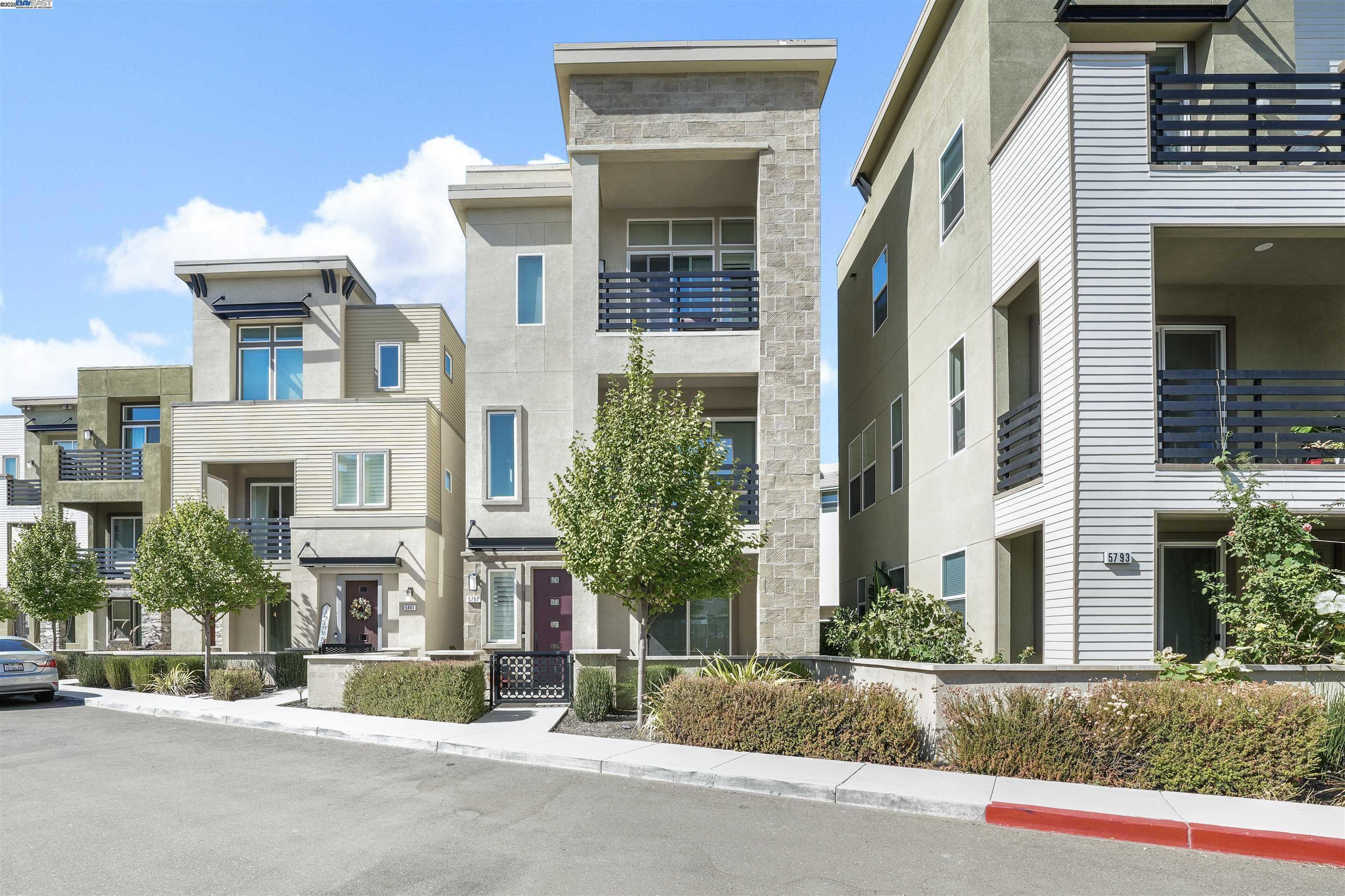 Neighborhood Neighborhood-1