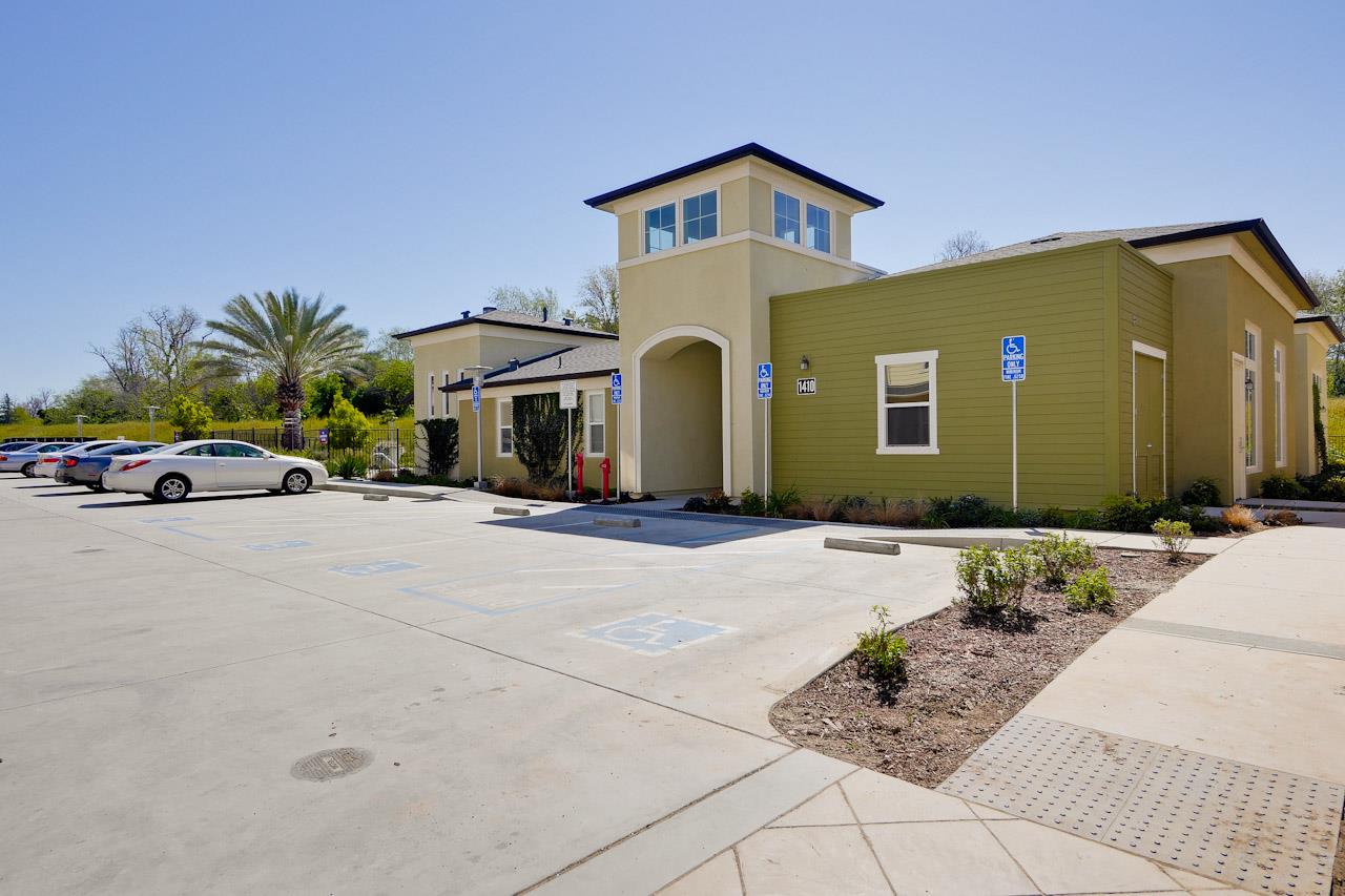 Neighborhood Neighborhood-22