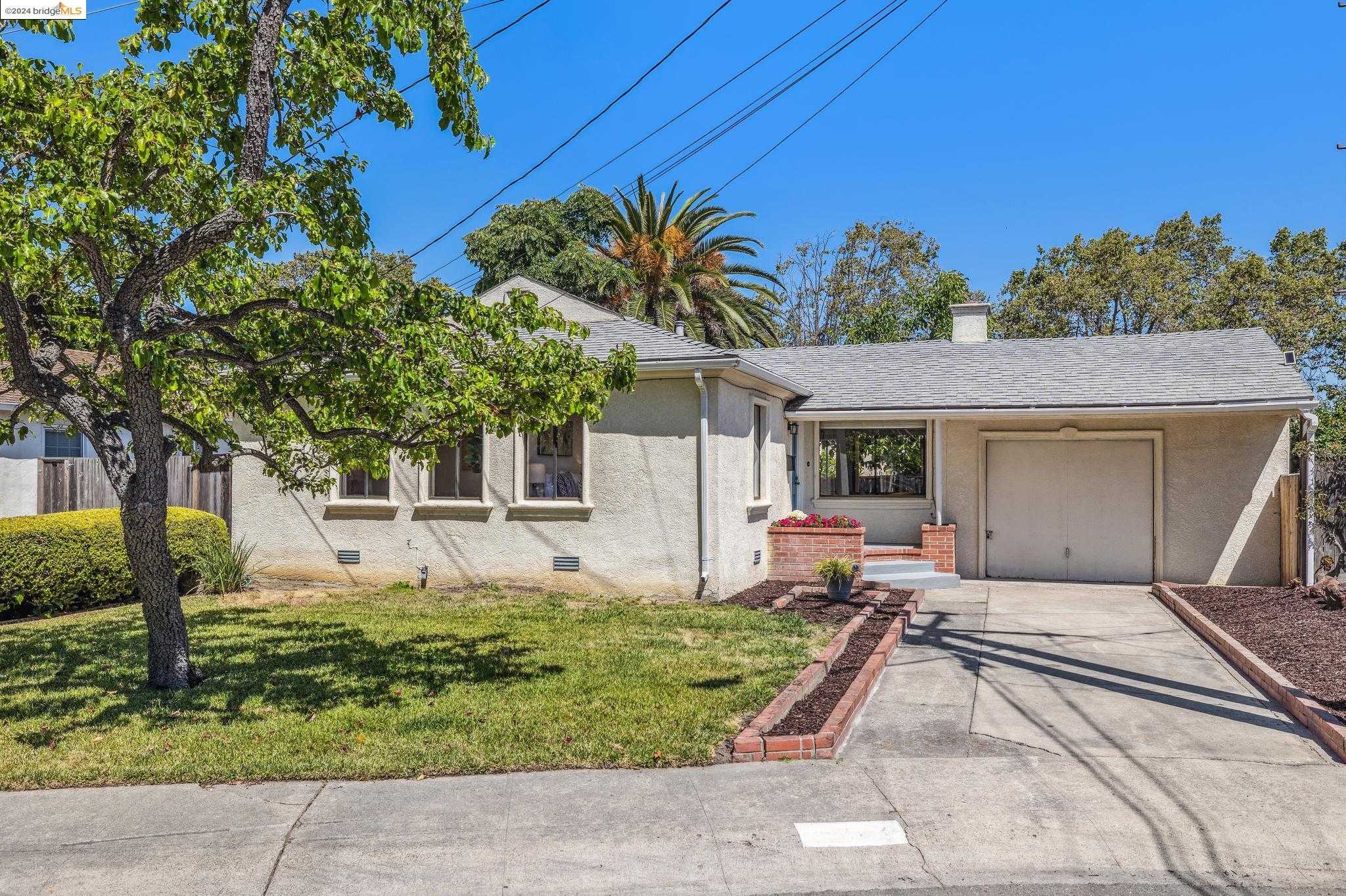 Neighborhood Neighborhood-92