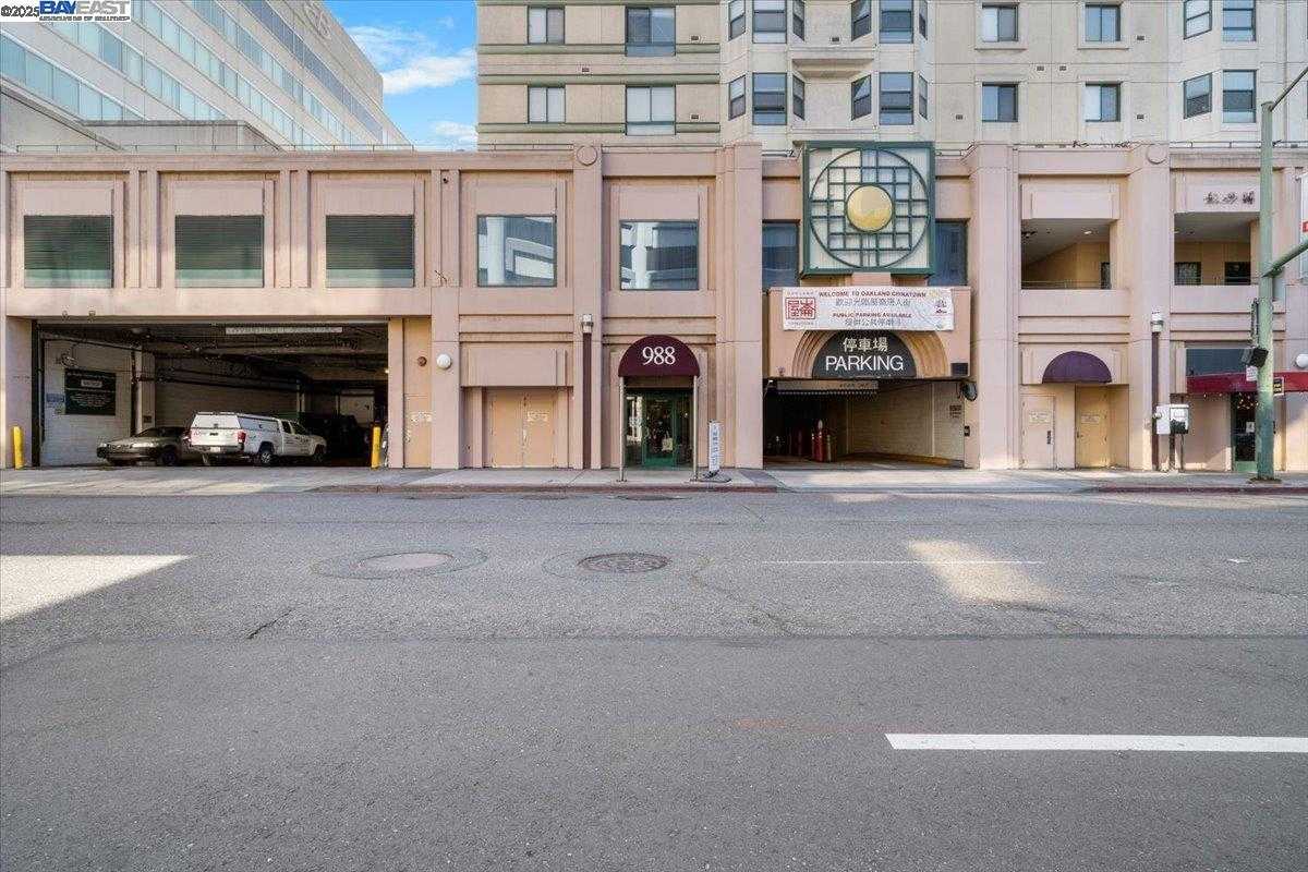 Neighborhood Neighborhood-12