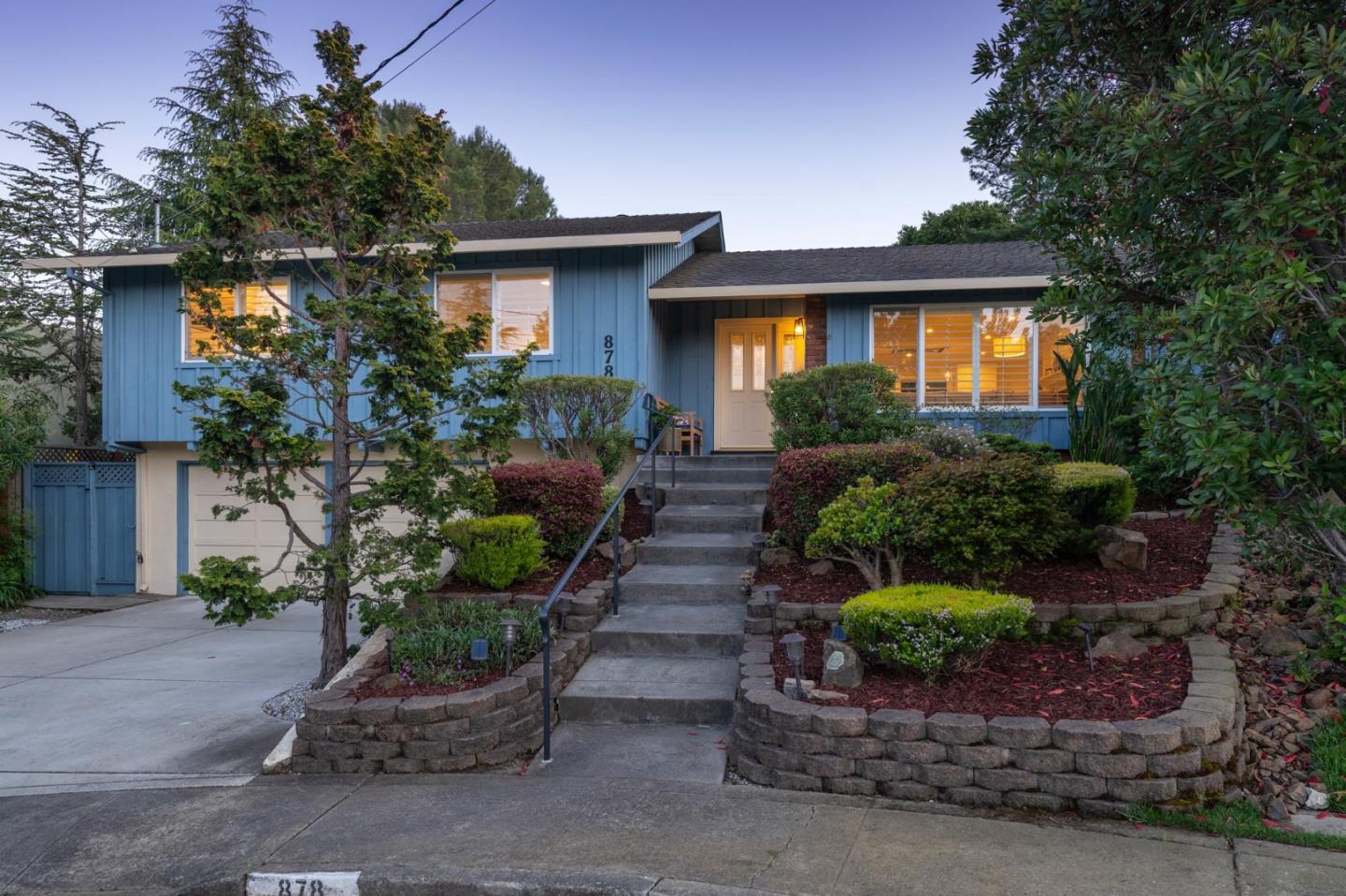 Neighborhood Neighborhood-31