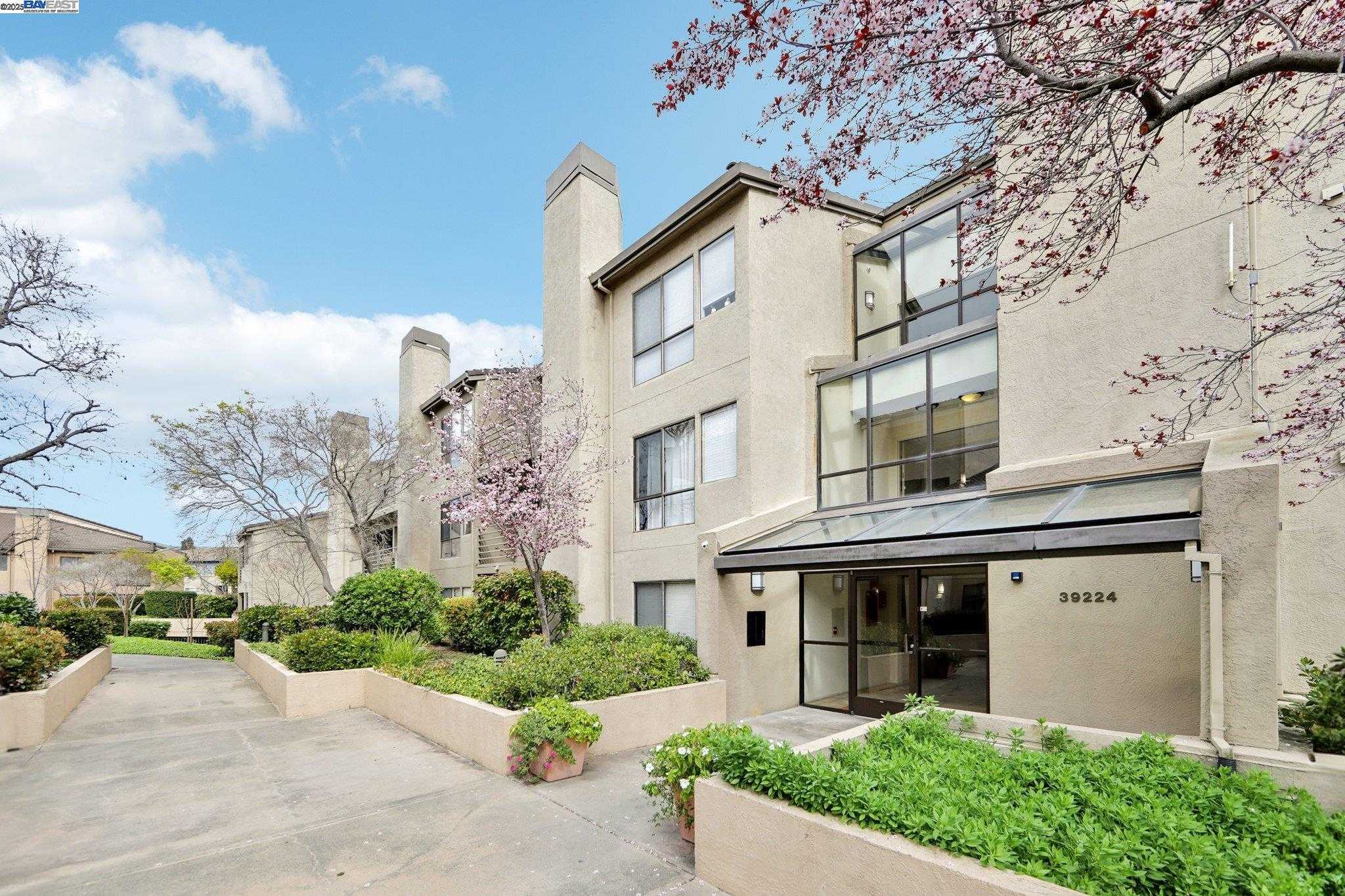 Neighborhood Neighborhood-14