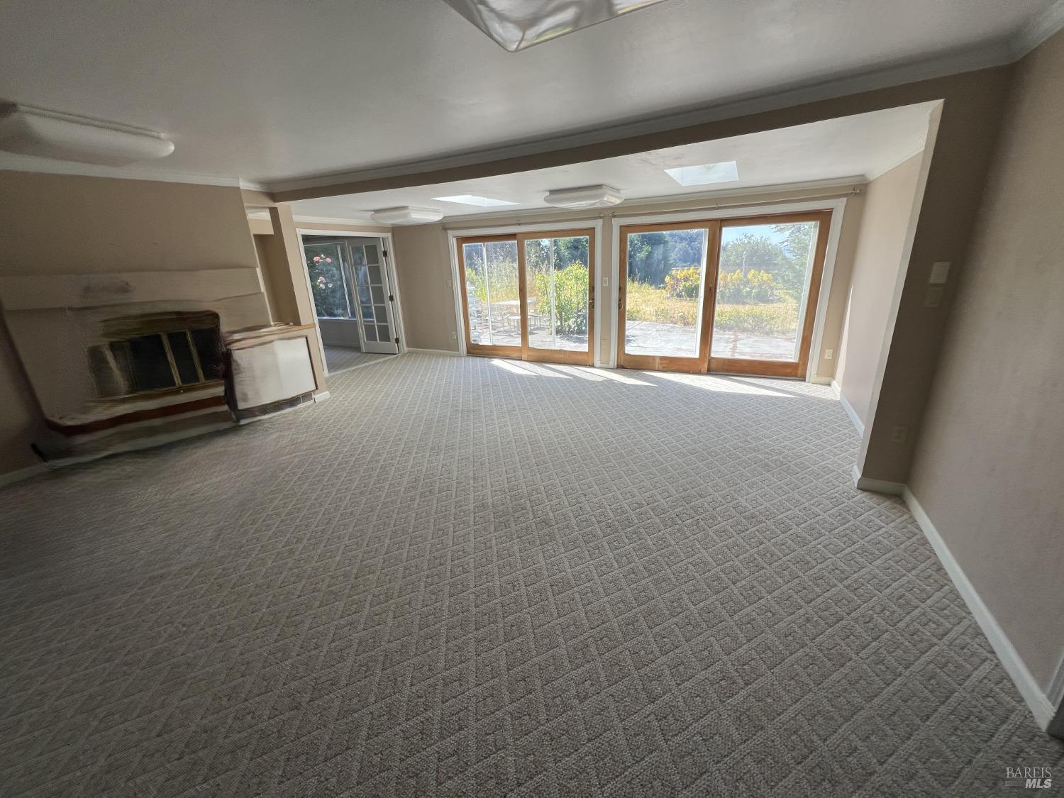 Neighborhood Neighborhood-4