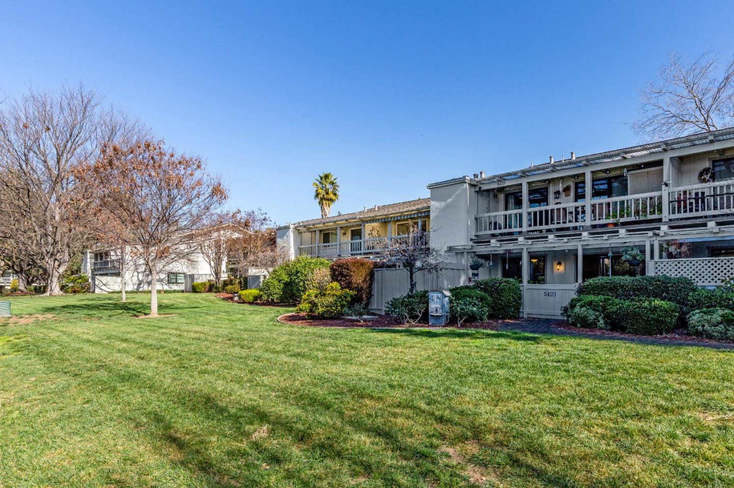 Neighborhood Neighborhood-1