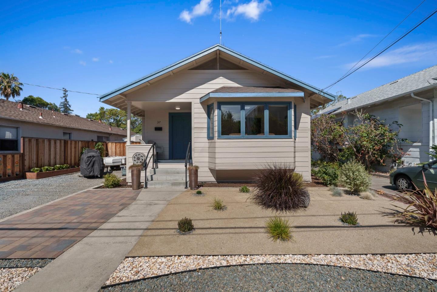 Neighborhood Neighborhood-13