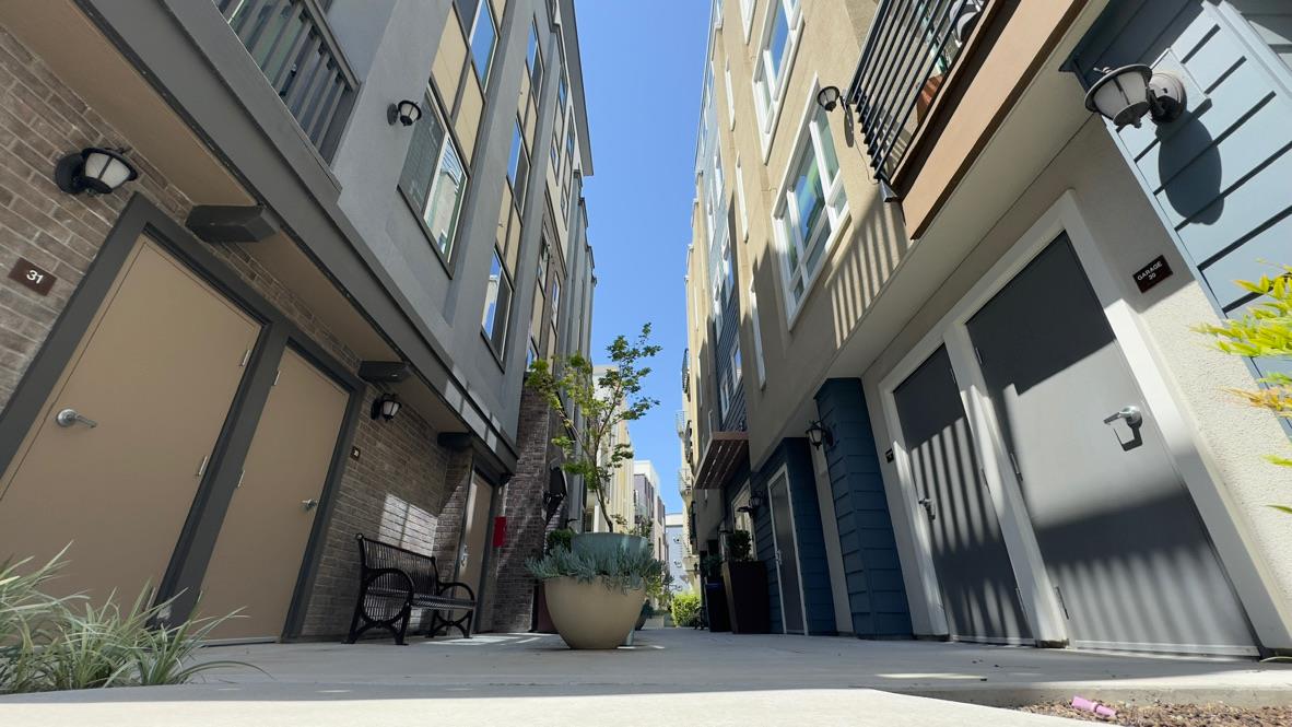 Neighborhood Neighborhood-127