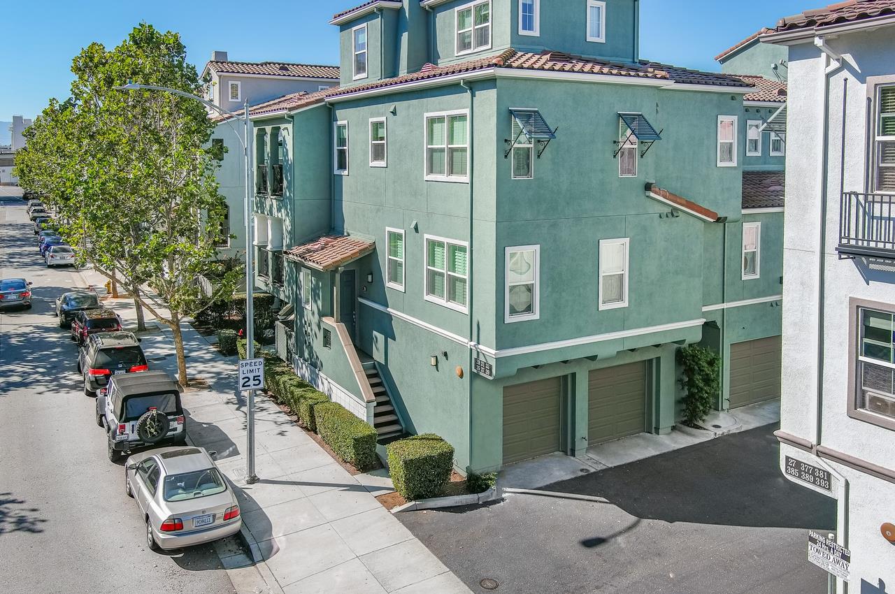 Neighborhood Neighborhood-58