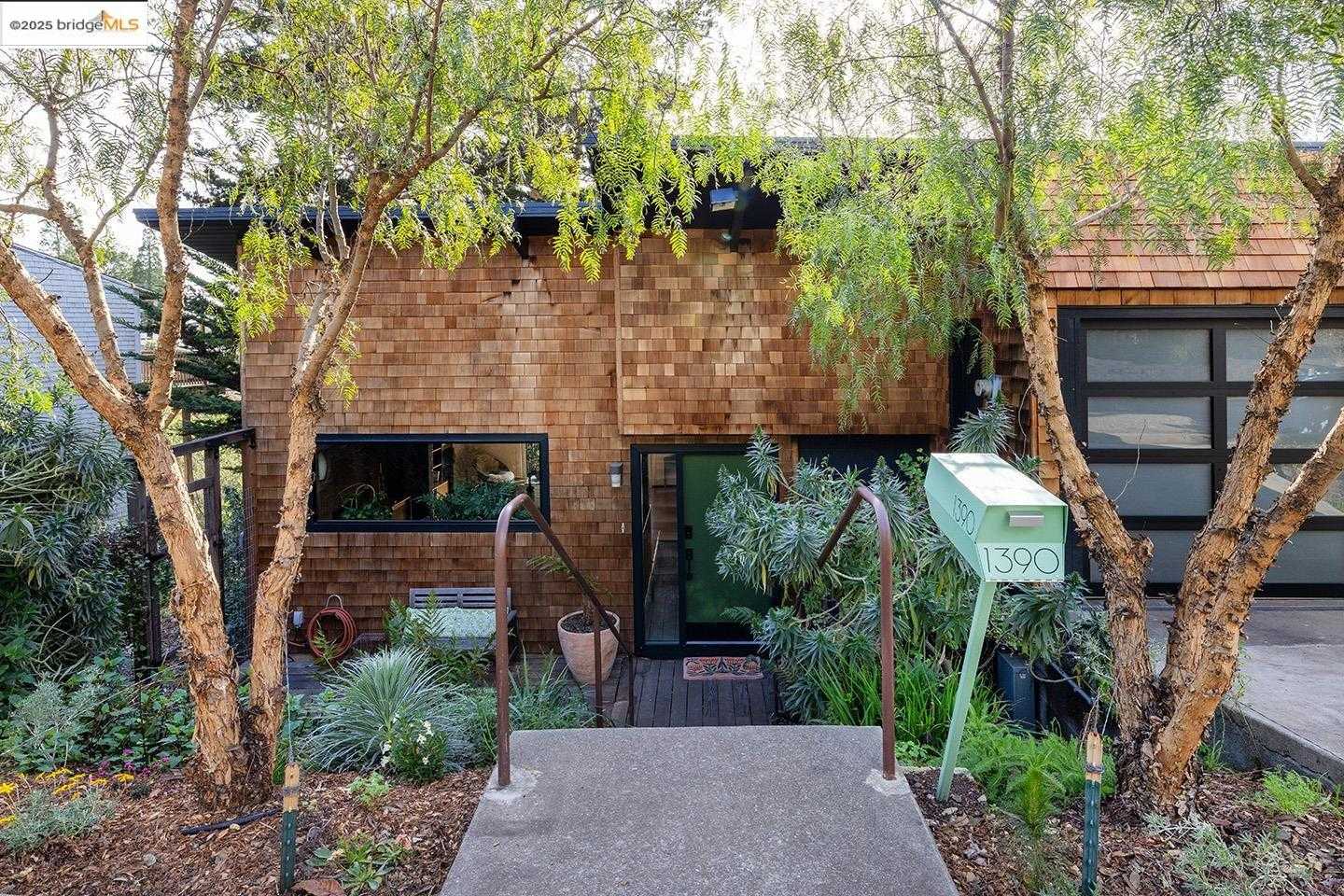 Neighborhood Neighborhood-33