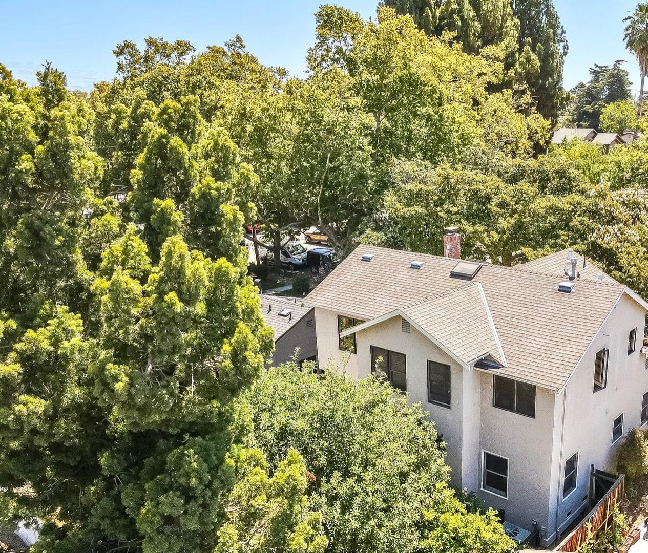 Neighborhood Neighborhood-40