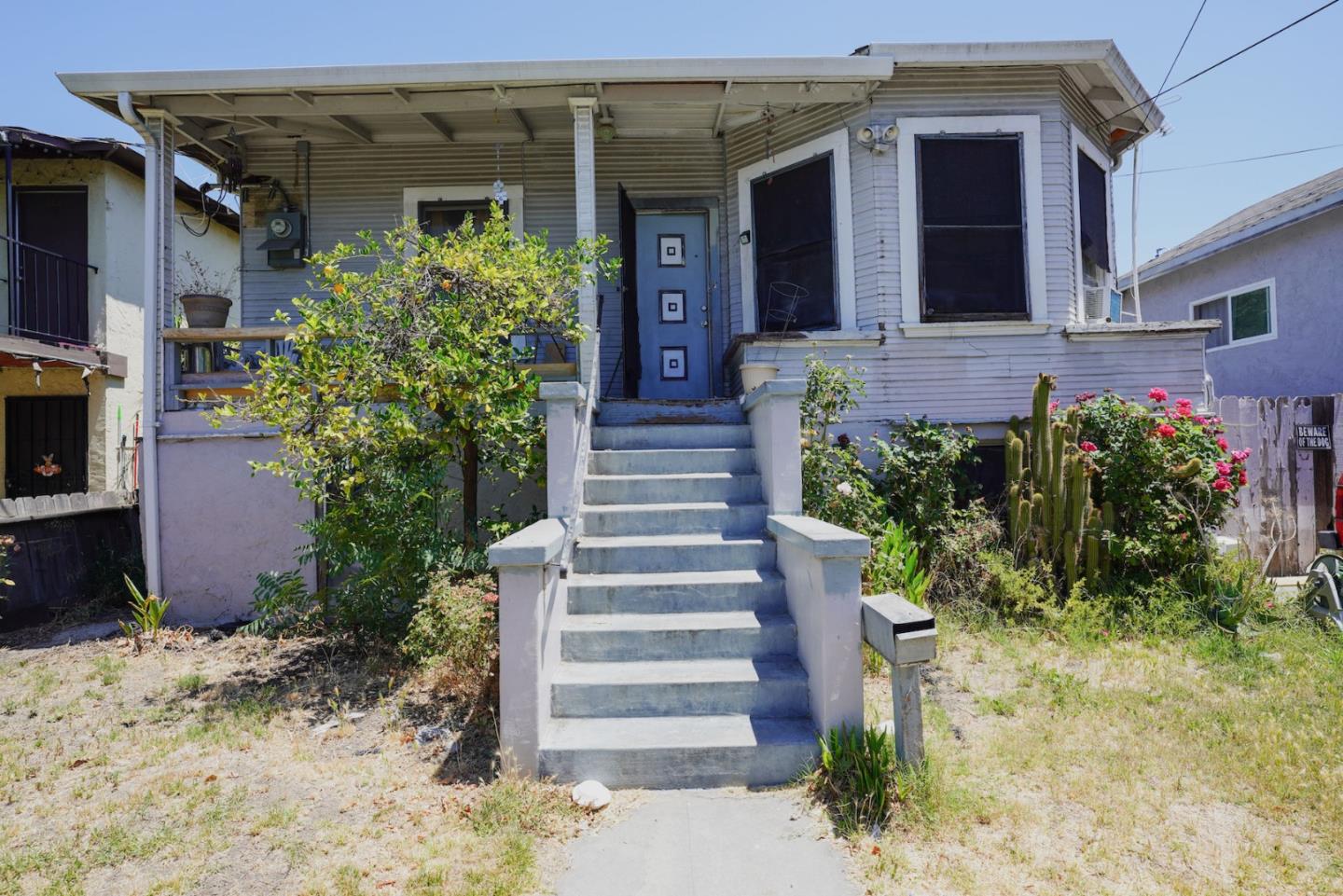 Neighborhood Neighborhood-60