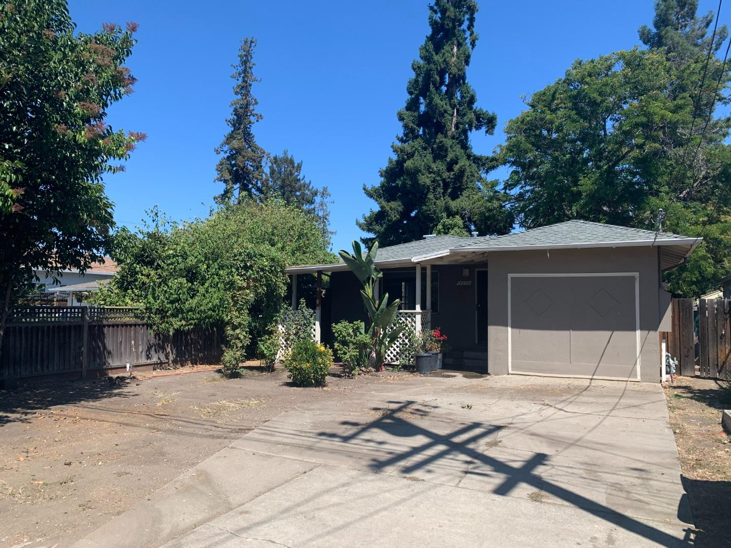 Neighborhood Neighborhood-85