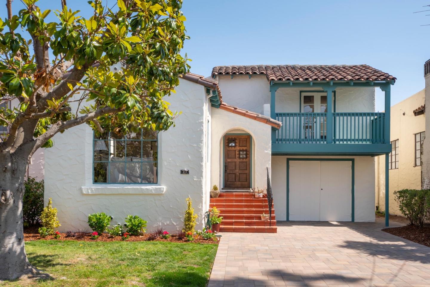 Neighborhood Neighborhood-10